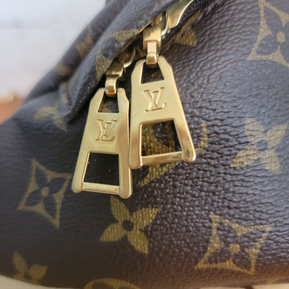 Louis Vuitton Bum Bag Monogram - Picture 6 of 16